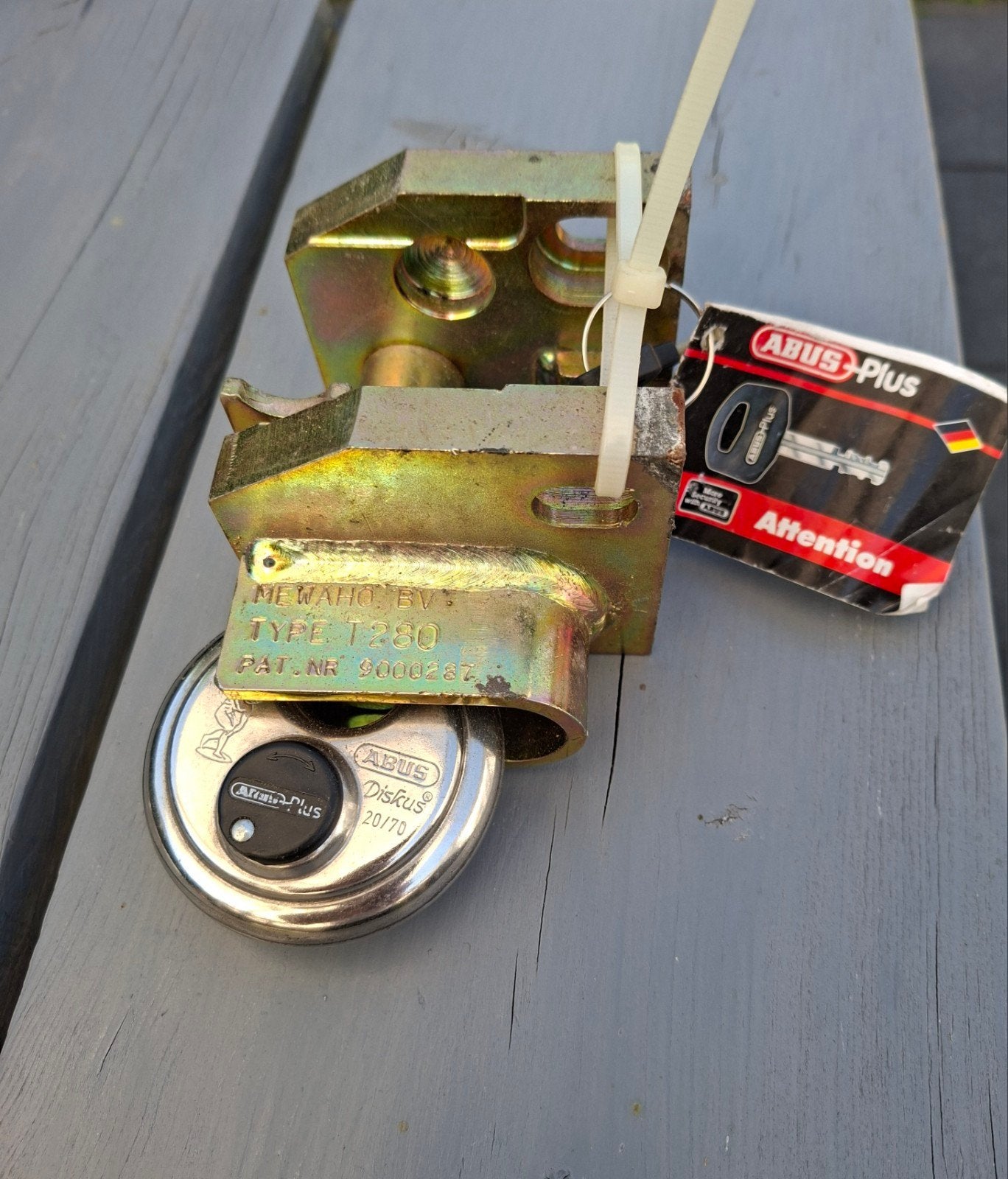 Disselslot metDiskus 20/70 Hangslot met MEWAHC EVT Type 1280, Ophalen, Gebruikt