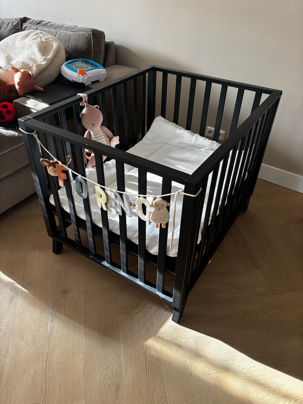 Zwart box met boxkleed, Ophalen of Verzenden, Gebruikt, Minder dan 140 cm, 70 tot 85 cm