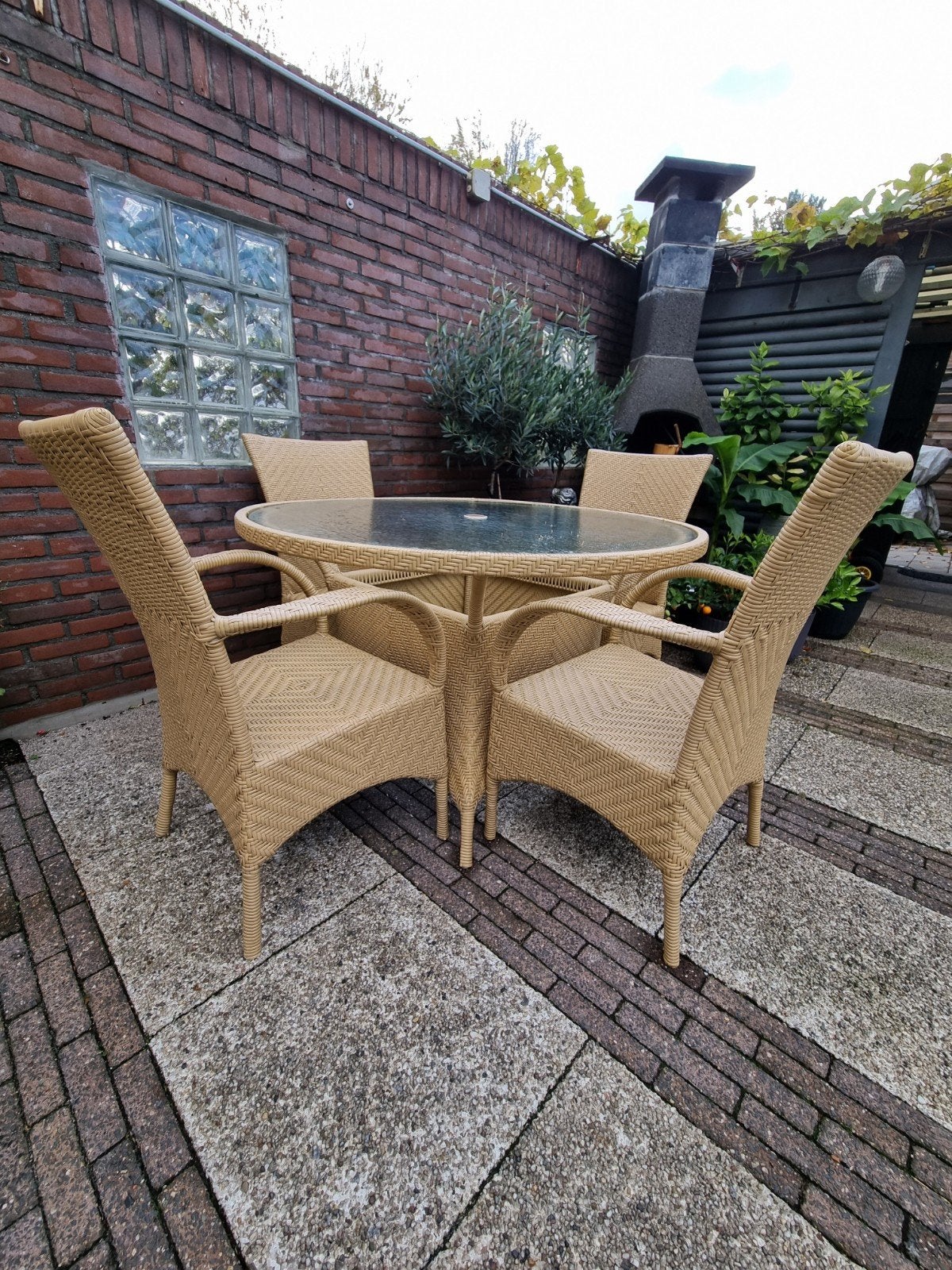 Wicker tuinset met glazen tafel en 4 stoelen, Tuin en Terras, 4 zitplaatsen, Gebruikt, Ophalen of Verzenden, Wicker