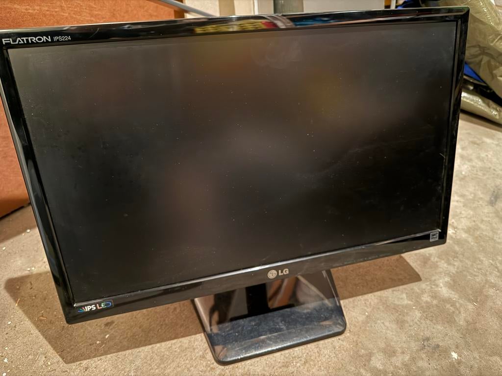 LG Flatron IPS224 Monitor - Full HD IPS Scherm, Ophalen, Gebruikt, IPS, Kantelbaar