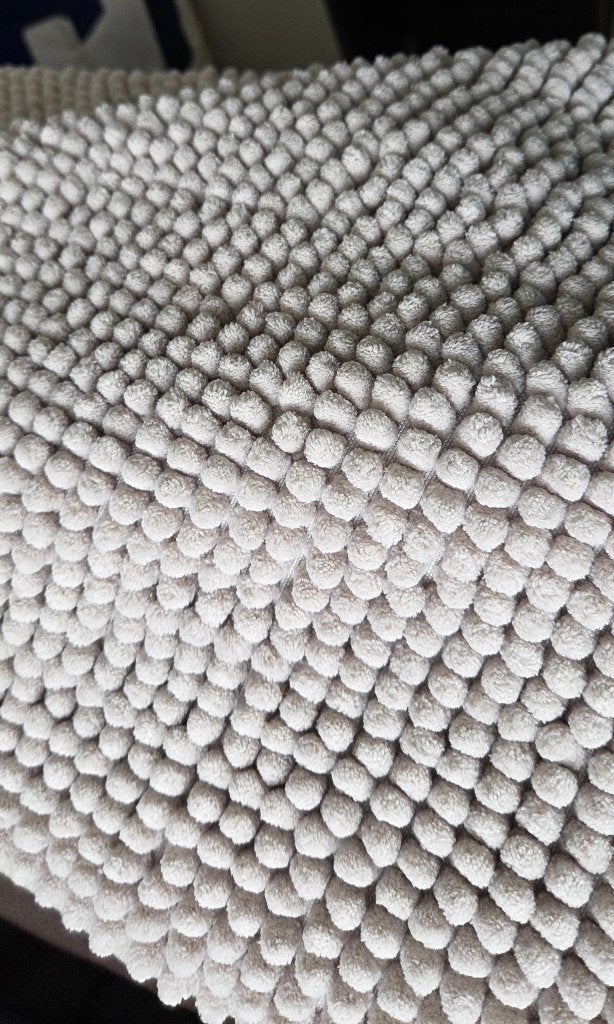 Nieuw, badmat/douchemat, 50x80cm, beige/grijze kleur., Ophalen of Verzenden, Nieuw, Grijs, Overige typen
