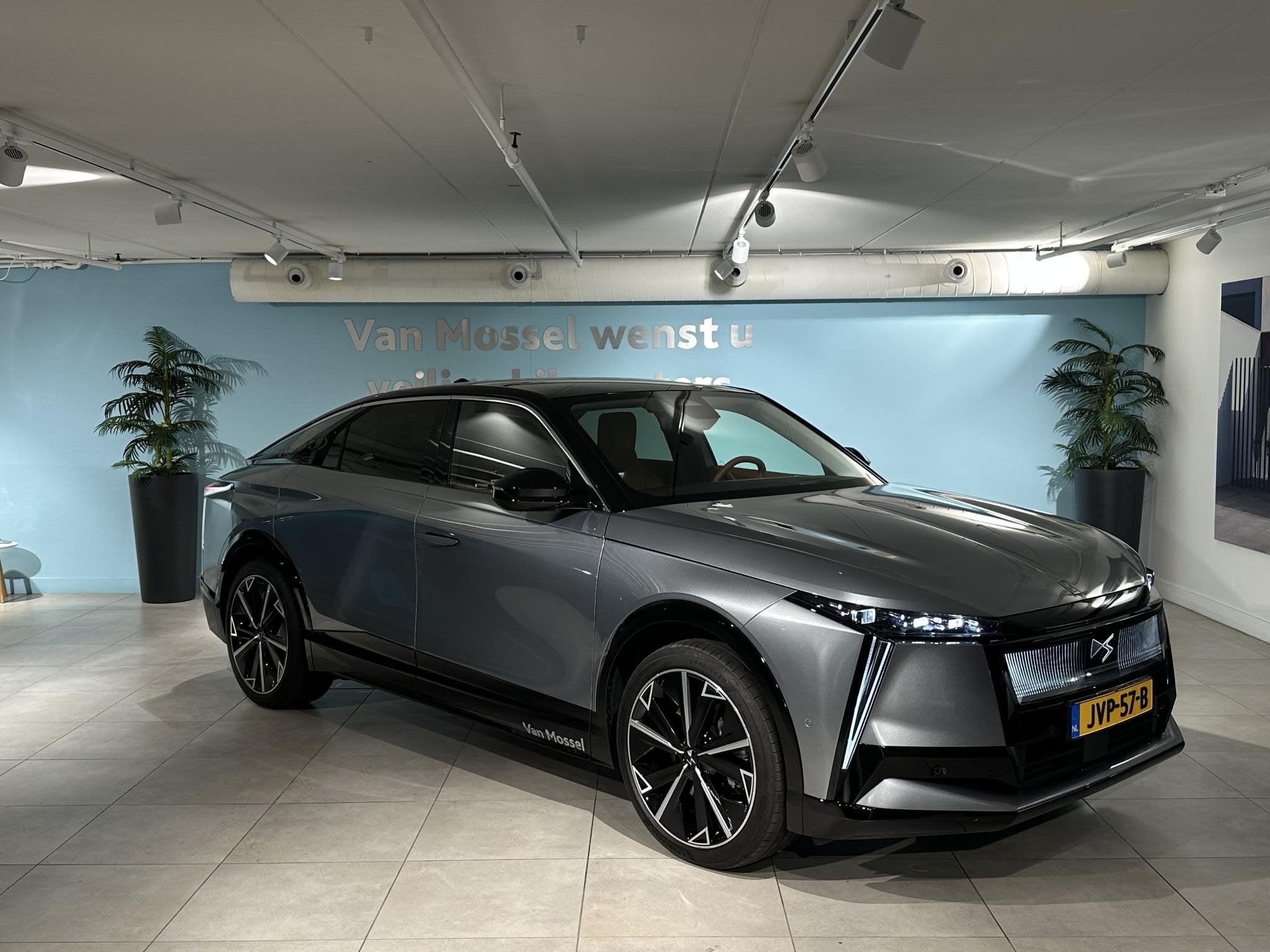 DS No 8 Long Range Étoile Absolute Comfort Tech 97 kWh | Ma, Auto's, 12 maanden, Gebruikt, Alcantara, SUV of Terreinwagen