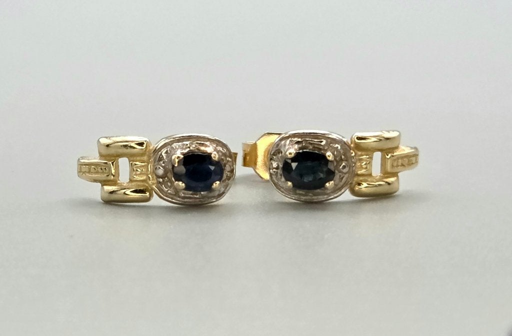 Vintage gouden bi-color oorbellen met saffier. 2026/663, Blauw, ., Nieuw, Ophalen of Verzenden