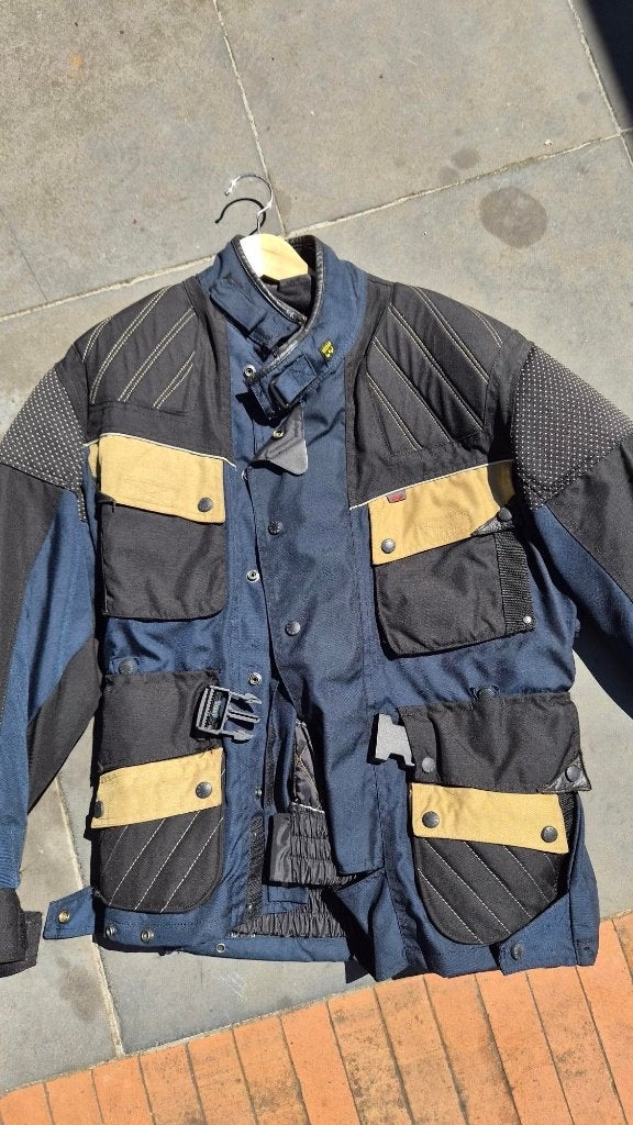 dames motorjas Lookwell maat S, Motoren, Kleding | Motorkleding, Ophalen, Jas | textiel, Lookwell, Dames