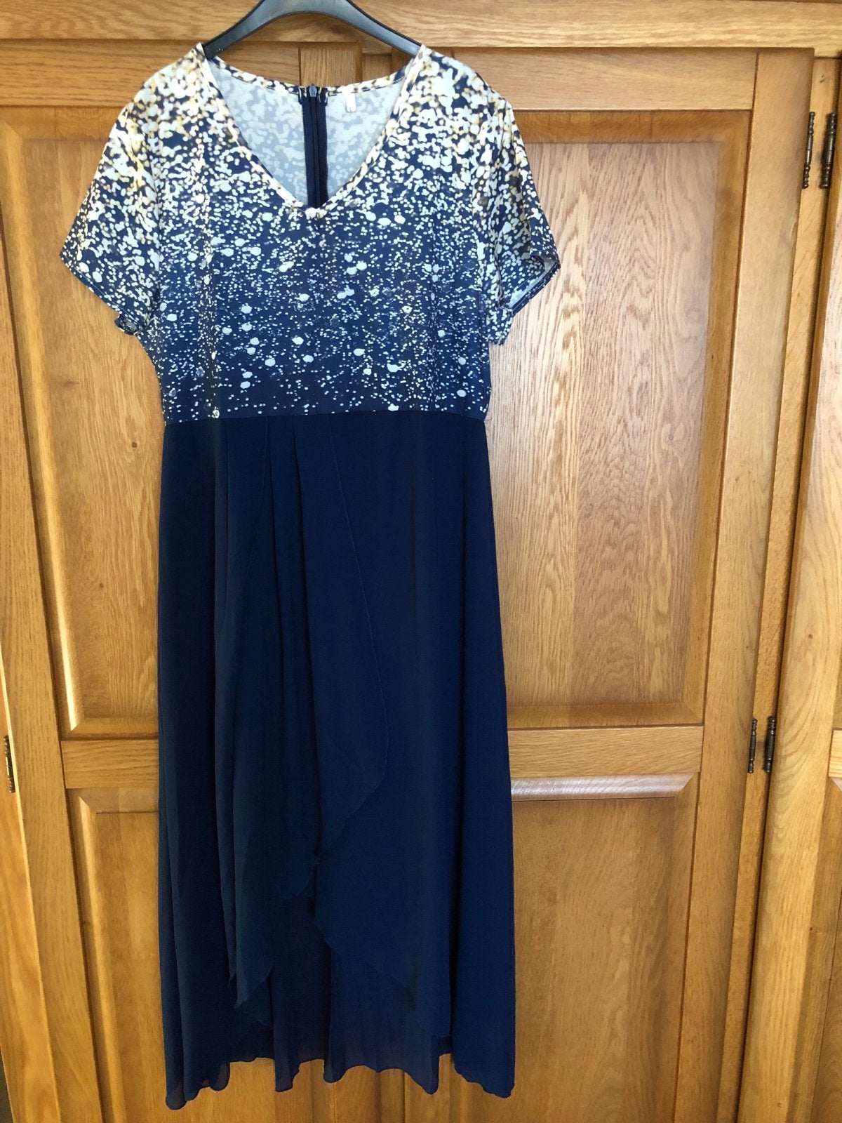 Nieuwe feestjurk maat L (ook beschikbaar in M), Kleding | Dames, Ophalen, Nieuw, Maat 42/44 (L), Blauw
