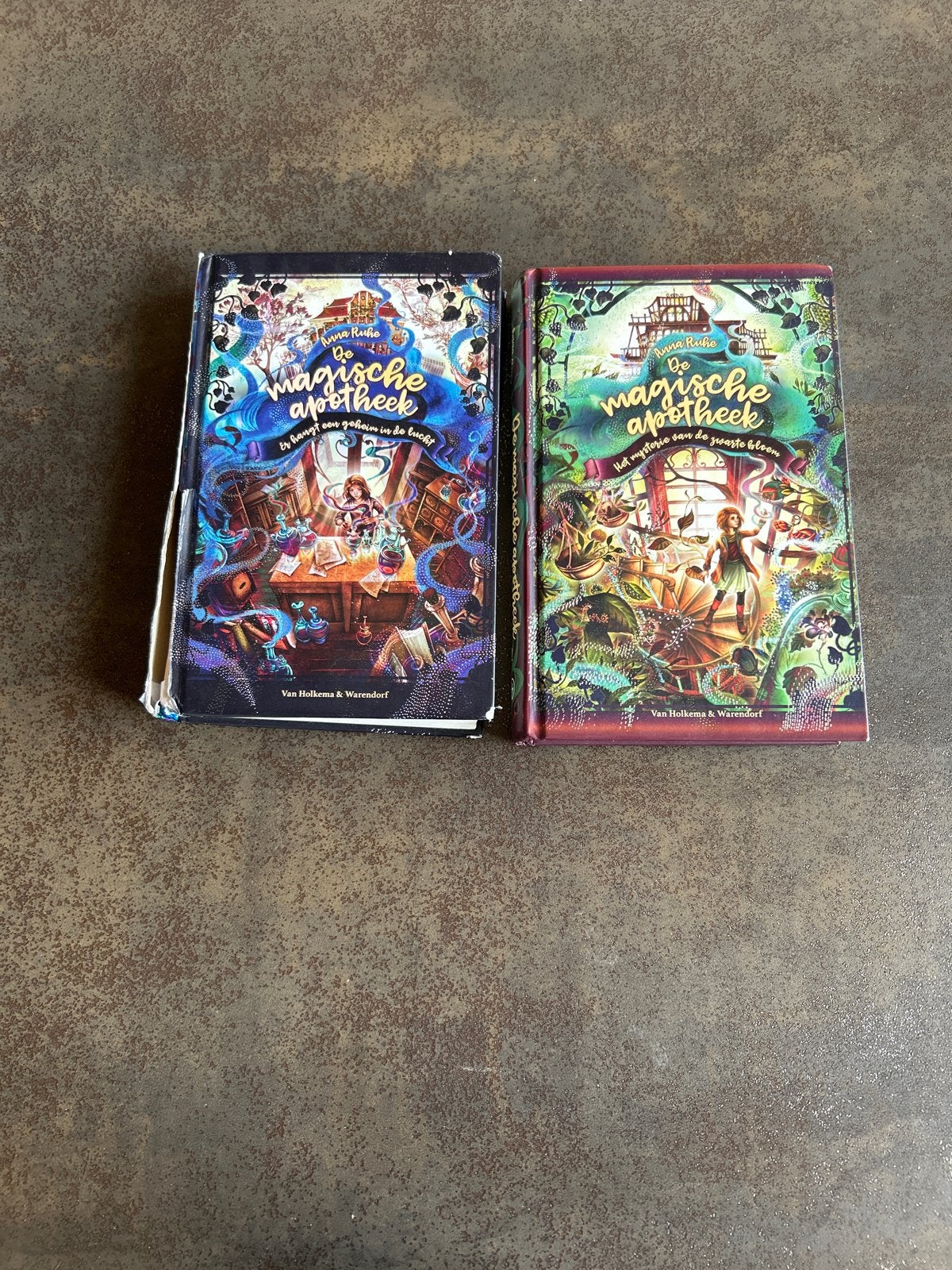 De Magische Apotheek - Boek 1 & 2, Boeken, Fantasy, Gelezen, Ophalen of Verzenden