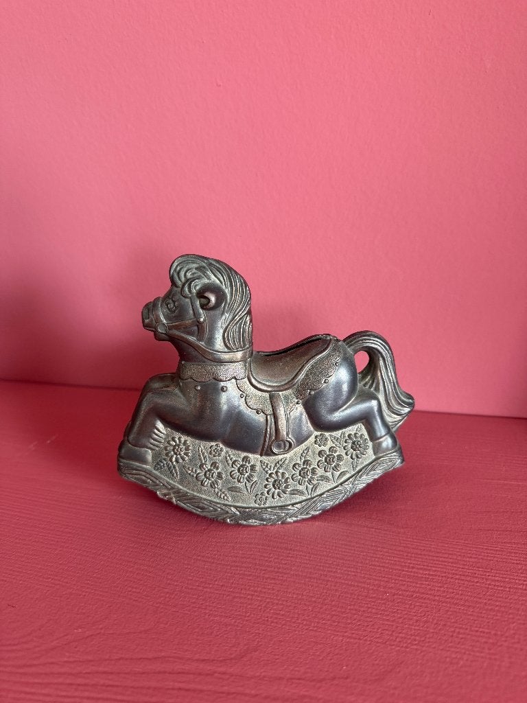 Vintage spaarpot schommelpaard metaal, antiek, Ophalen of Verzenden, Zo goed als nieuw, Metaal of Blik, Overige thema's