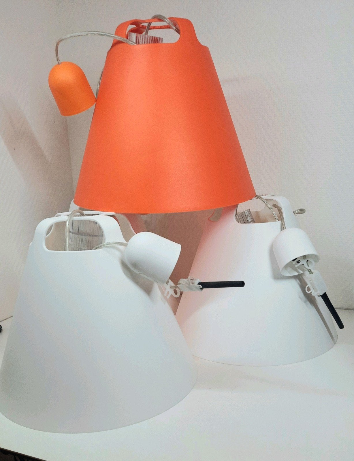 4 kunststof bellino italy hanglampen, lees de beschrijving, Ophalen of Verzenden, Nieuw, Kunststof