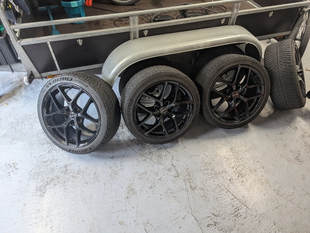 18 Inch Borbet Y velgen set incl. winterbanden + TMPS, Auto-onderdelen, Ophalen, 18 inch, Gebruikt, Banden en Velgen