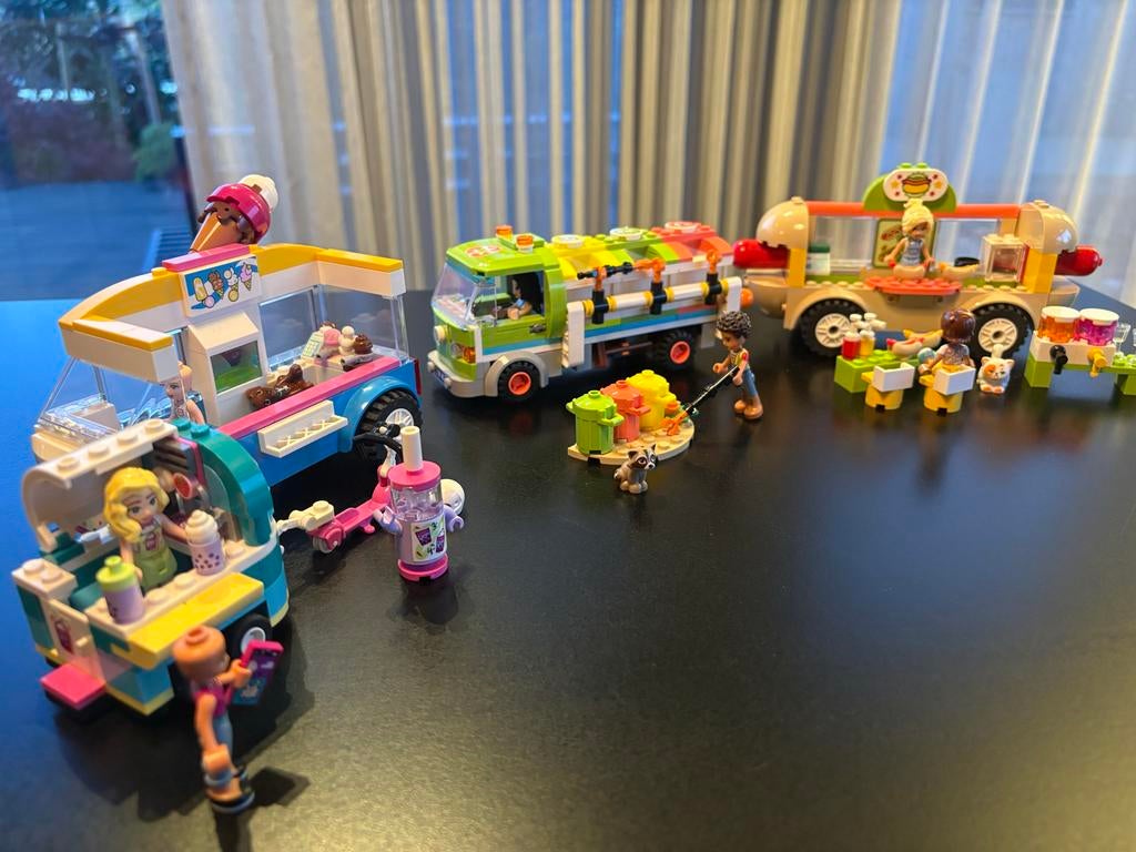 Lego Friends 4 sets: IJscowagen, Hotdogkraam, Vuilniswagen, Ophalen of Verzenden, Gebruikt