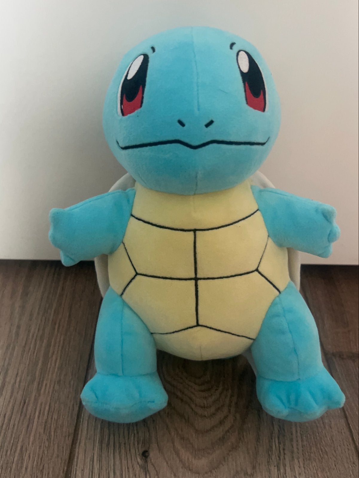Pokémon Knuffels: Detective Pikachu & Squirtle, Geel, Ophalen of Verzenden, Zo goed als nieuw, Middelgroot (20 tot 80 cm)