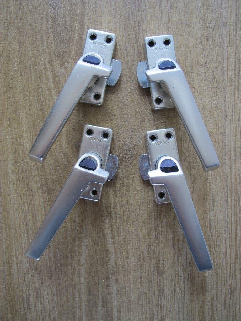 2 sets Ivana raamboompjes aluminium met ventilatiestand, Doe-het-zelf en Verbouw, Ophalen of Verzenden, Zo goed als nieuw, Overige materialen