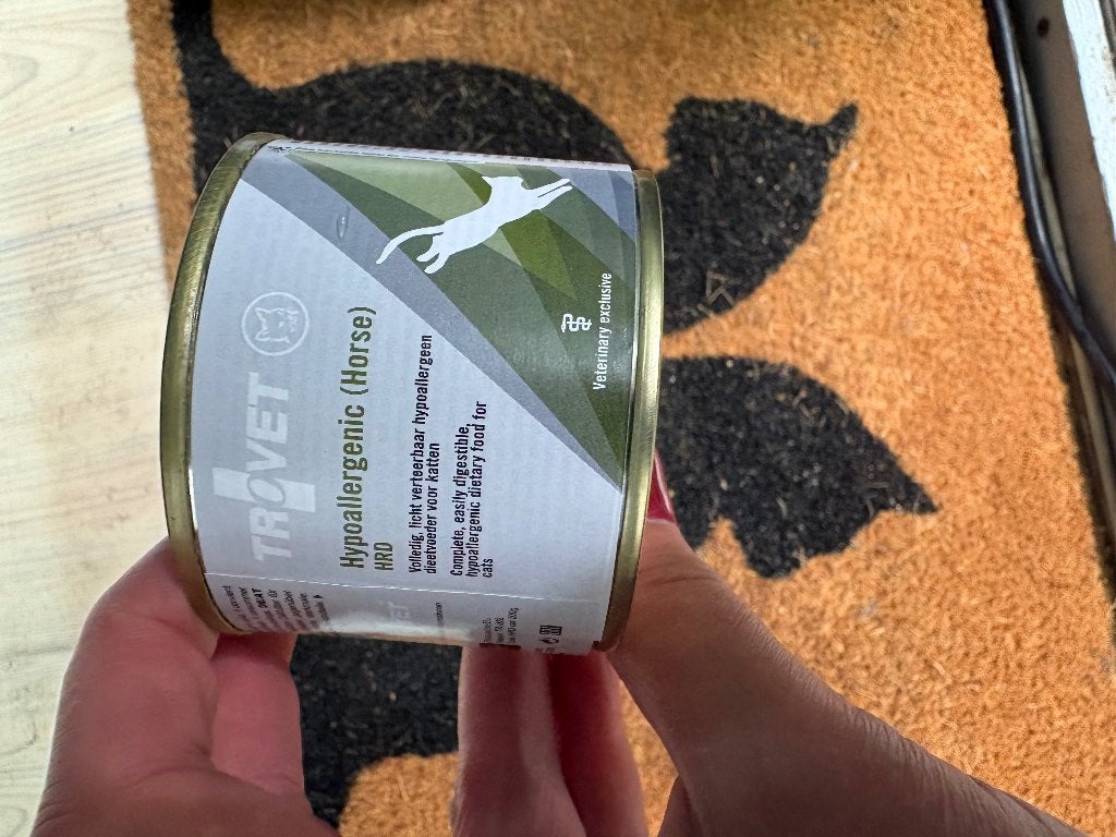 Kattenvoer, Ophalen, Kat