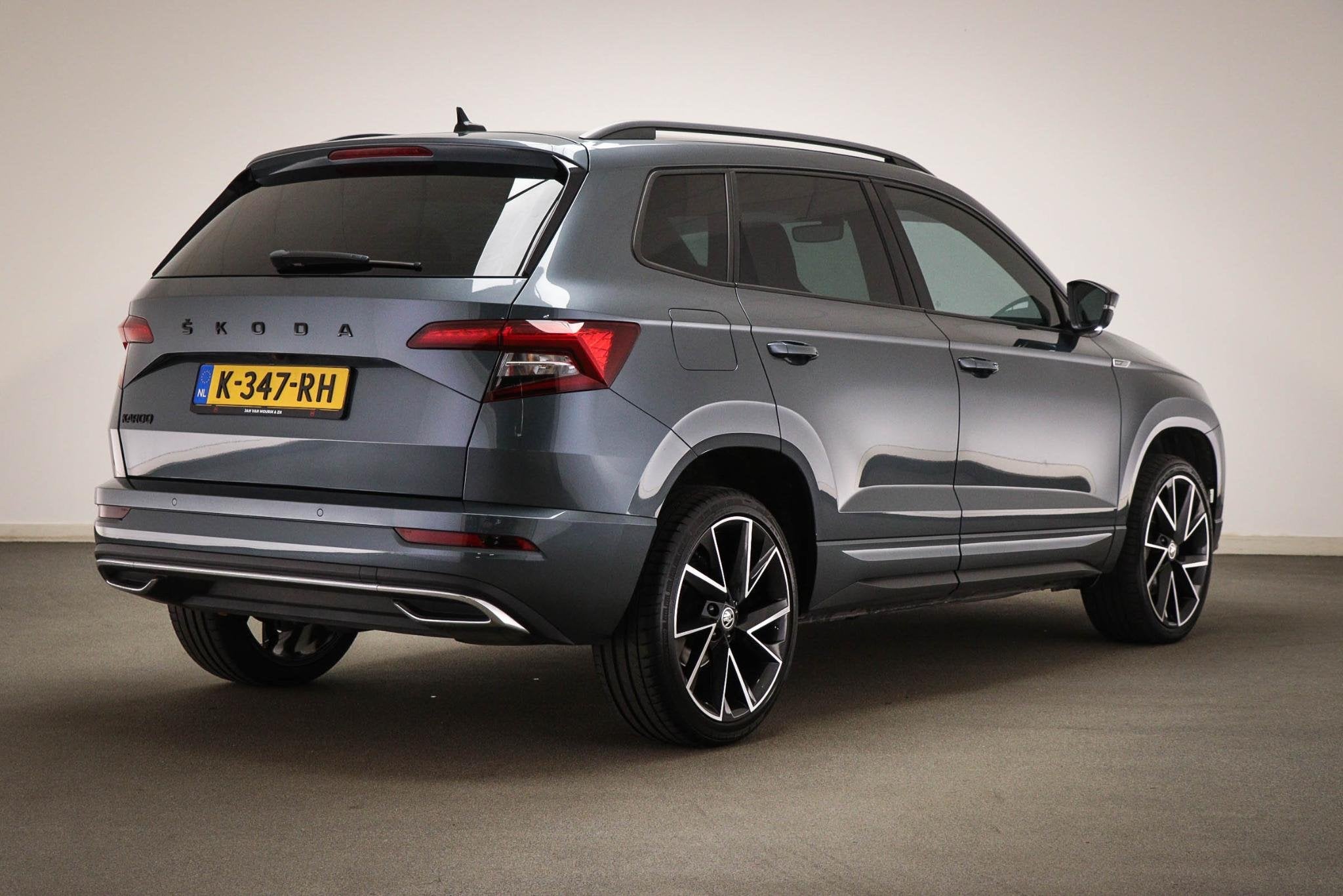 Skoda Karoq 1.5 TSI ACT Sportline Business | STOELVERWARMING, Stof, 4 cilinders, Karoq, Bedrijf