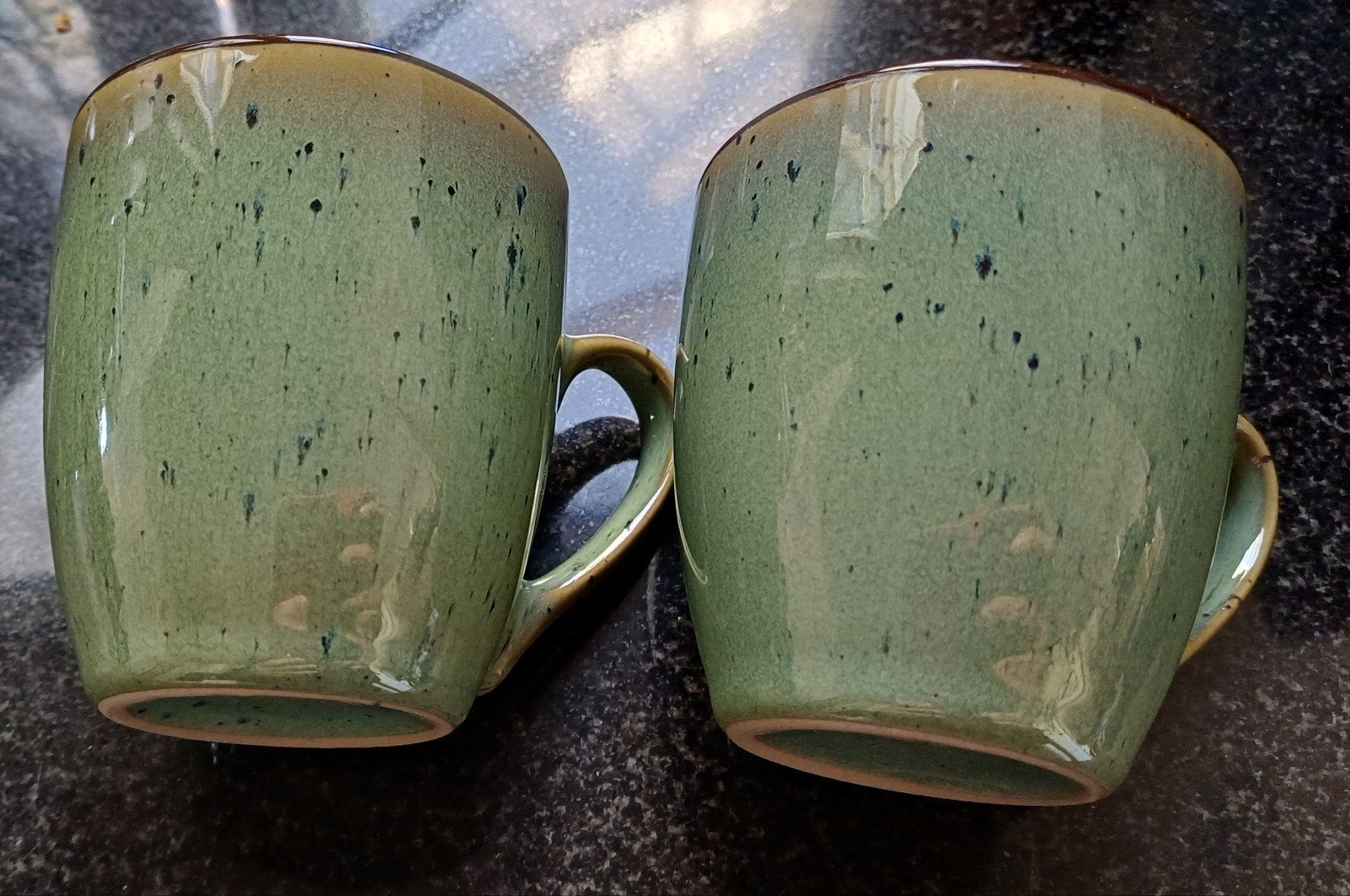 Nieuw 2 groene koppen/koffie mokken., Huis en Inrichting, Keuken | Complete keukens, Ophalen, Nieuw, Groen
