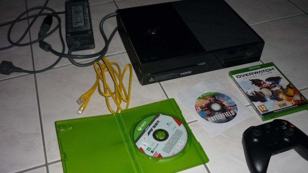 Xbox One met controller en spellen, Xbox One, Ophalen of Verzenden, Met 1 controller, 500 GB