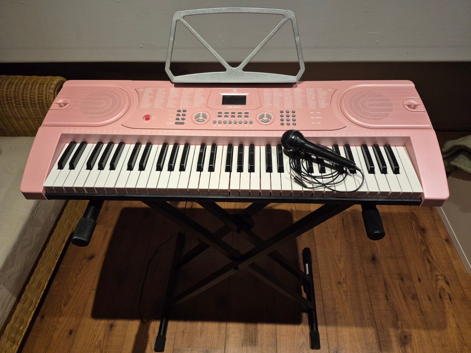 Fazley FKB-050-P Starter Pack keyboard met statief
Fazley FK, 61 toetsen, Zo goed als nieuw, Met standaard, Ophalen