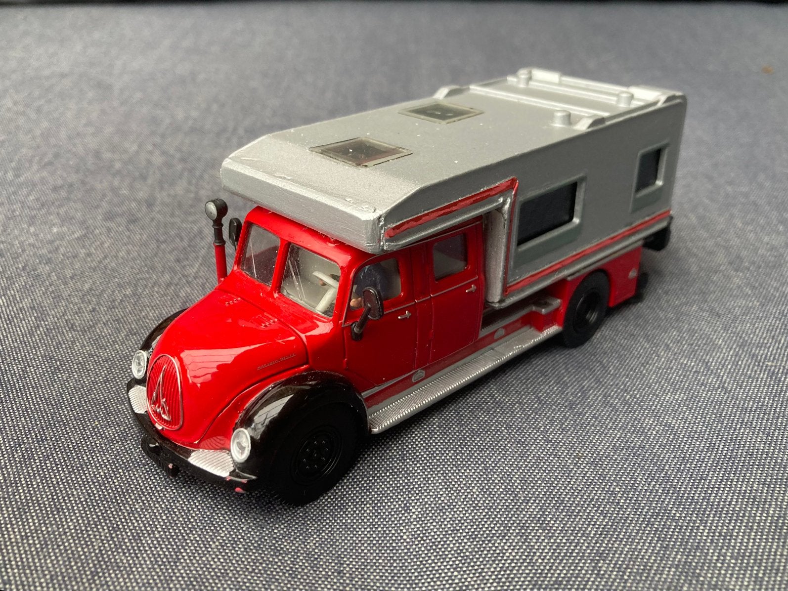 Magirus Deutz rondneus camper, Ophalen of Verzenden, Gebruikt, Bus of Vrachtwagen
