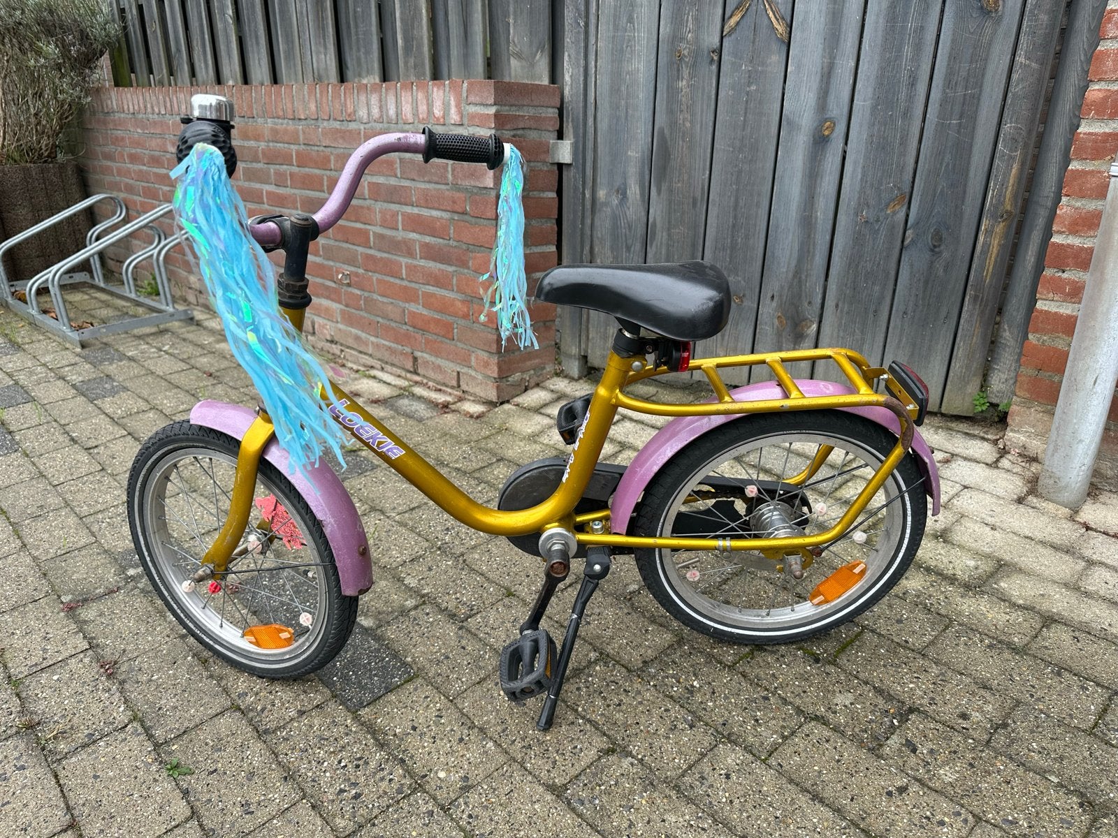 Leuke kinderfiets 16 inch - Goud/Paars met Terugtraprem, Fietsen en Brommers, Ophalen, Gebruikt, Terugtraprem, 16 tot 20 inch