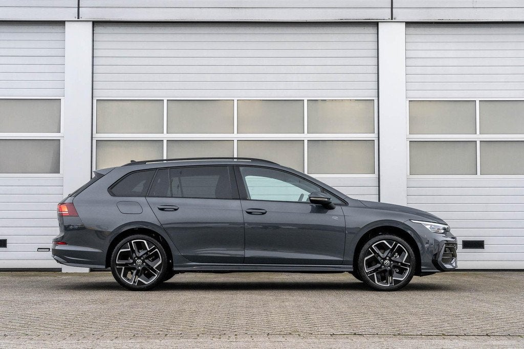 Volkswagen Golf Variant 1.5 eTSI 116pk DSG R-Line Edition |, Auto's, Volkswagen, 12 maanden, Euro 6, 4 cilinders, 116 pk
