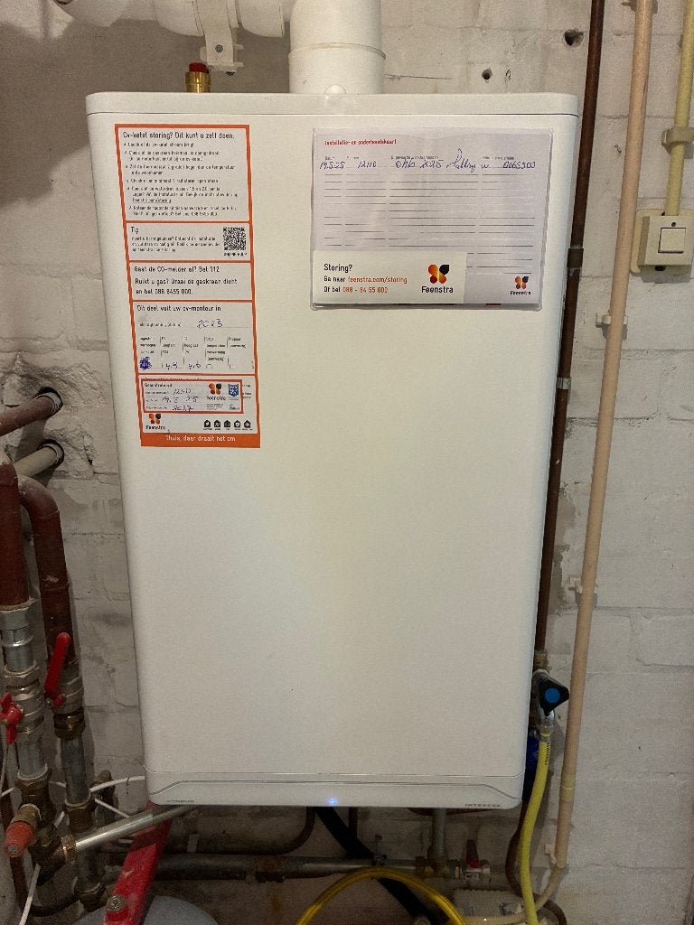 Te koop, zo goed als nieuwe energiezuinige cv-ketel, Doe-het-zelf en Verbouw, Verwarming en Radiatoren, Ophalen, 30 tot 80 cm
