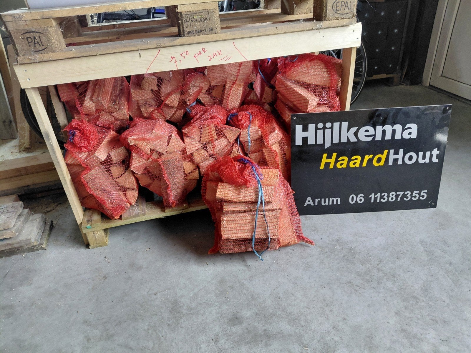Mooi haardhout in netzakjes., Minder dan 3 m³, Ophalen