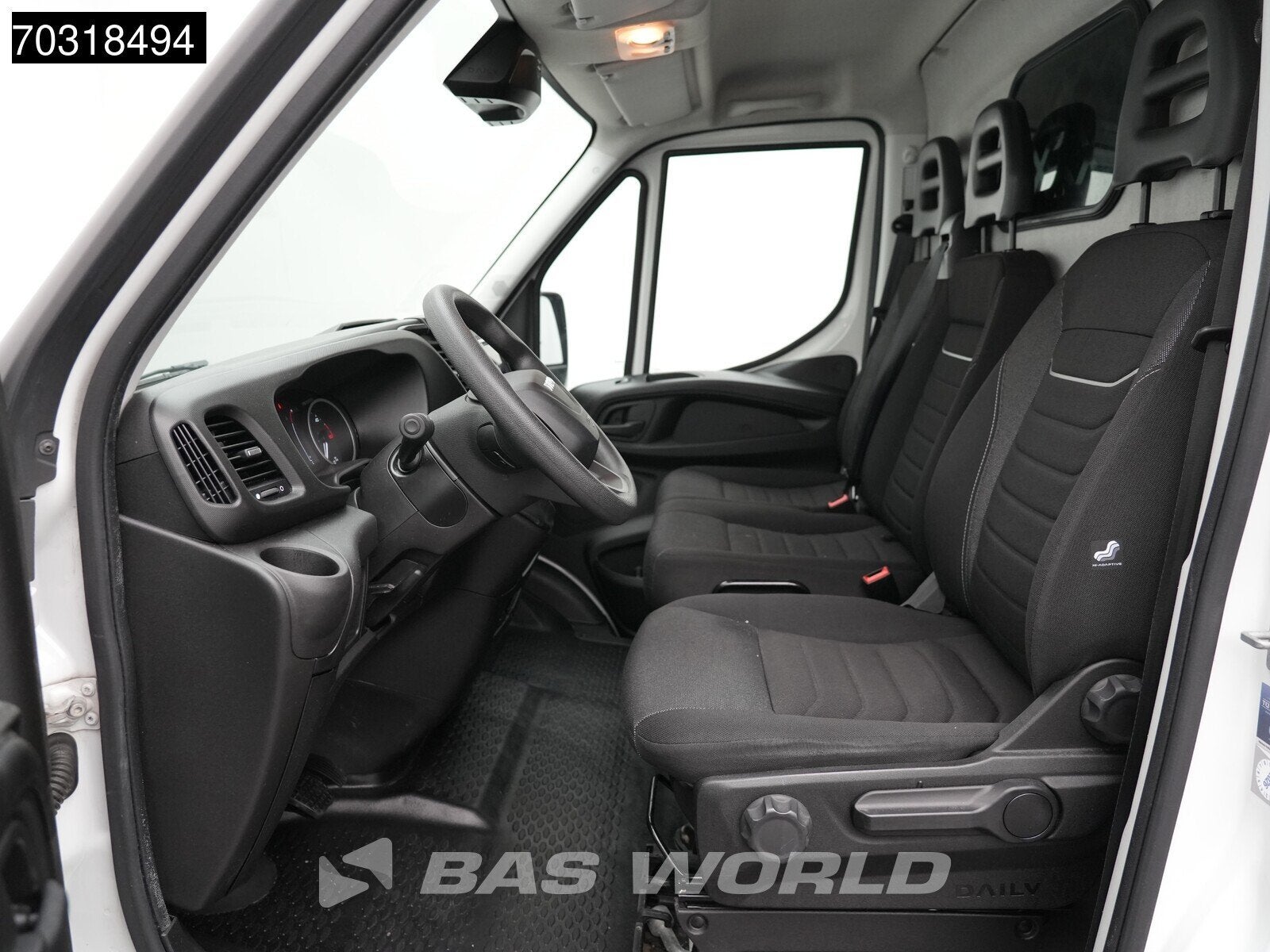 Iveco Daily 35S16 Automaat L3H2 160PK 3,5t Trekgewicht Airco, Automaat, Stof, Gebruikt, Euro 6