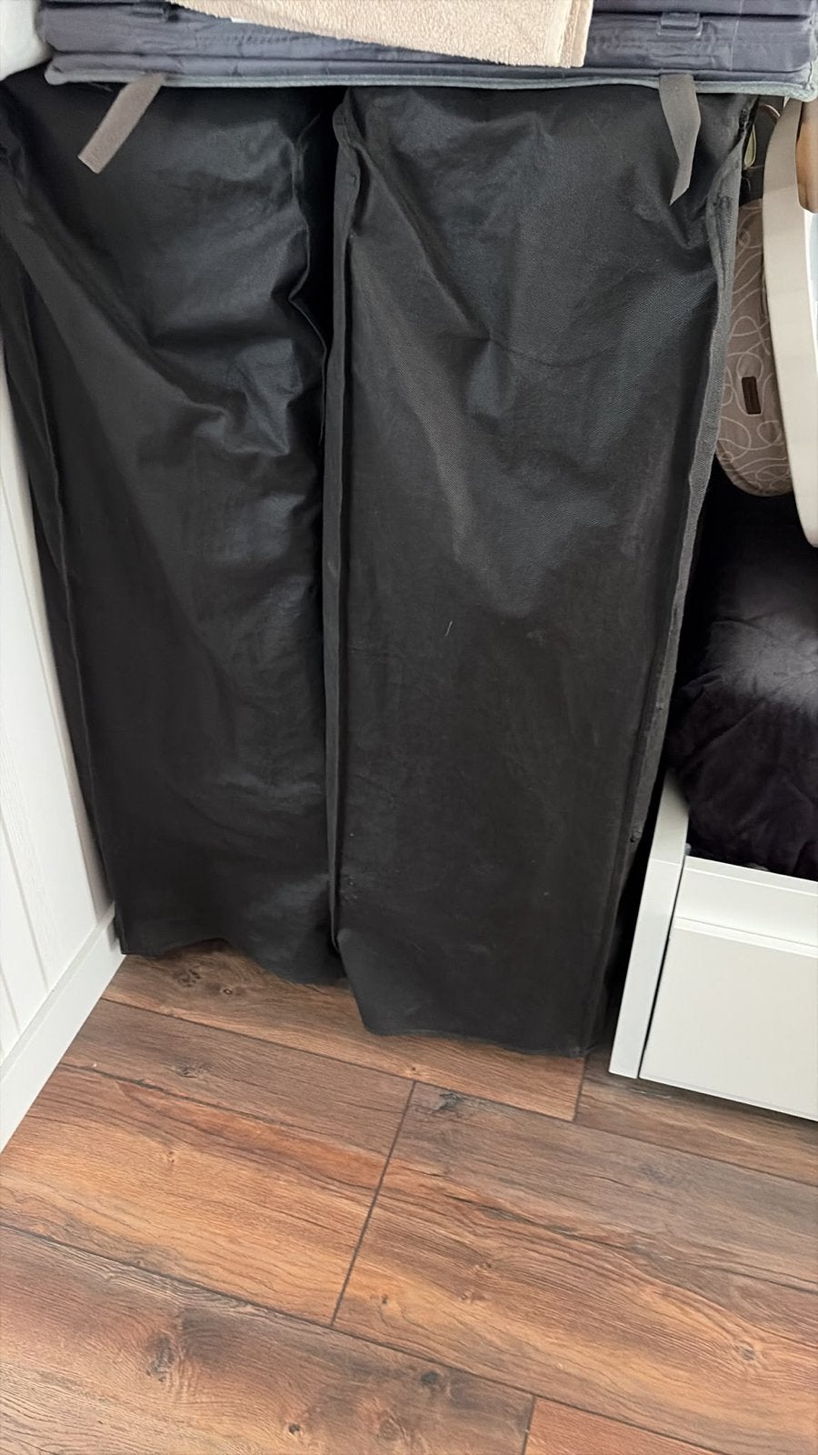 1 opklapbed van Leenbakker - Zo goed als nieuw, Ophalen, 90 cm, Eenpersoons, Zwart