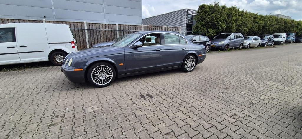 Jaguar S-Type 2.7 D V6 Sport AUT 2006 Grijs, Achterwielaandrijving, 197 €/maand, 1850 kg, 1634 kg