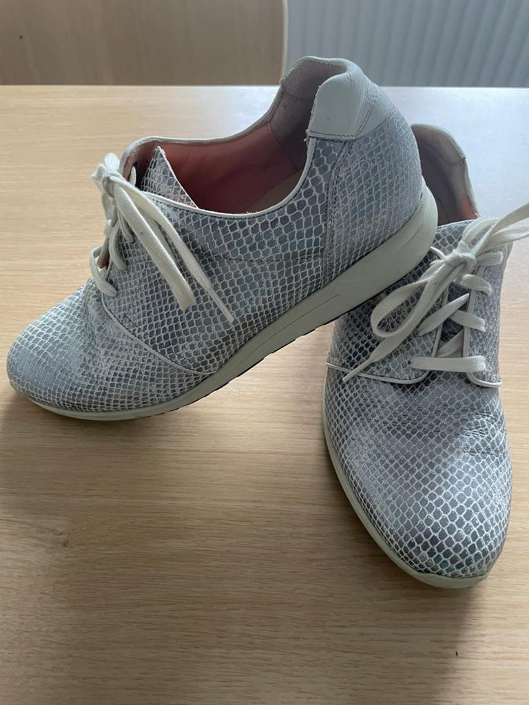 Durea dames veterschoenen maat 39 (6 H), Kleding | Dames, Schoenen, Schoenen met lage hakken, Ophalen of Verzenden, Zo goed als nieuw