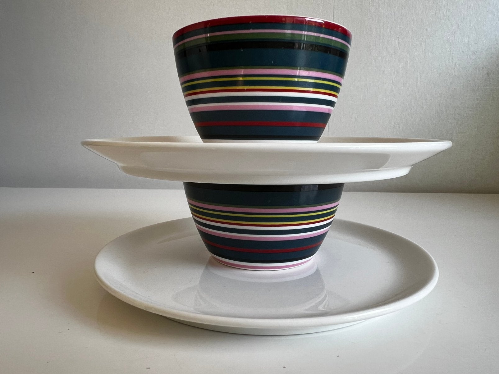 Set 2 Iittala Origo Kom Schotel Roze Alfredo Häberli, Huis en Inrichting, Ophalen of Verzenden, Zo goed als nieuw, Porselein, Kom(men)