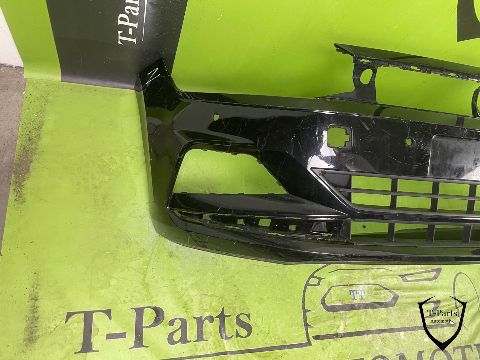 volkswagen polo 2G voorbumper bumper grille rooster, Info@fabrikant.eu, Volkswagen, Ophalen of Verzenden, Bumper