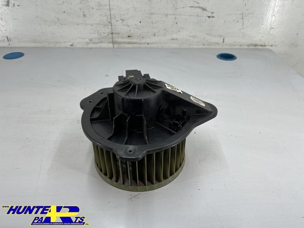 Kachelventilatormotor Volvo 850 ('91-'96) 6820812, Gebruikt, Ophalen of Verzenden, Volvo, Volvo