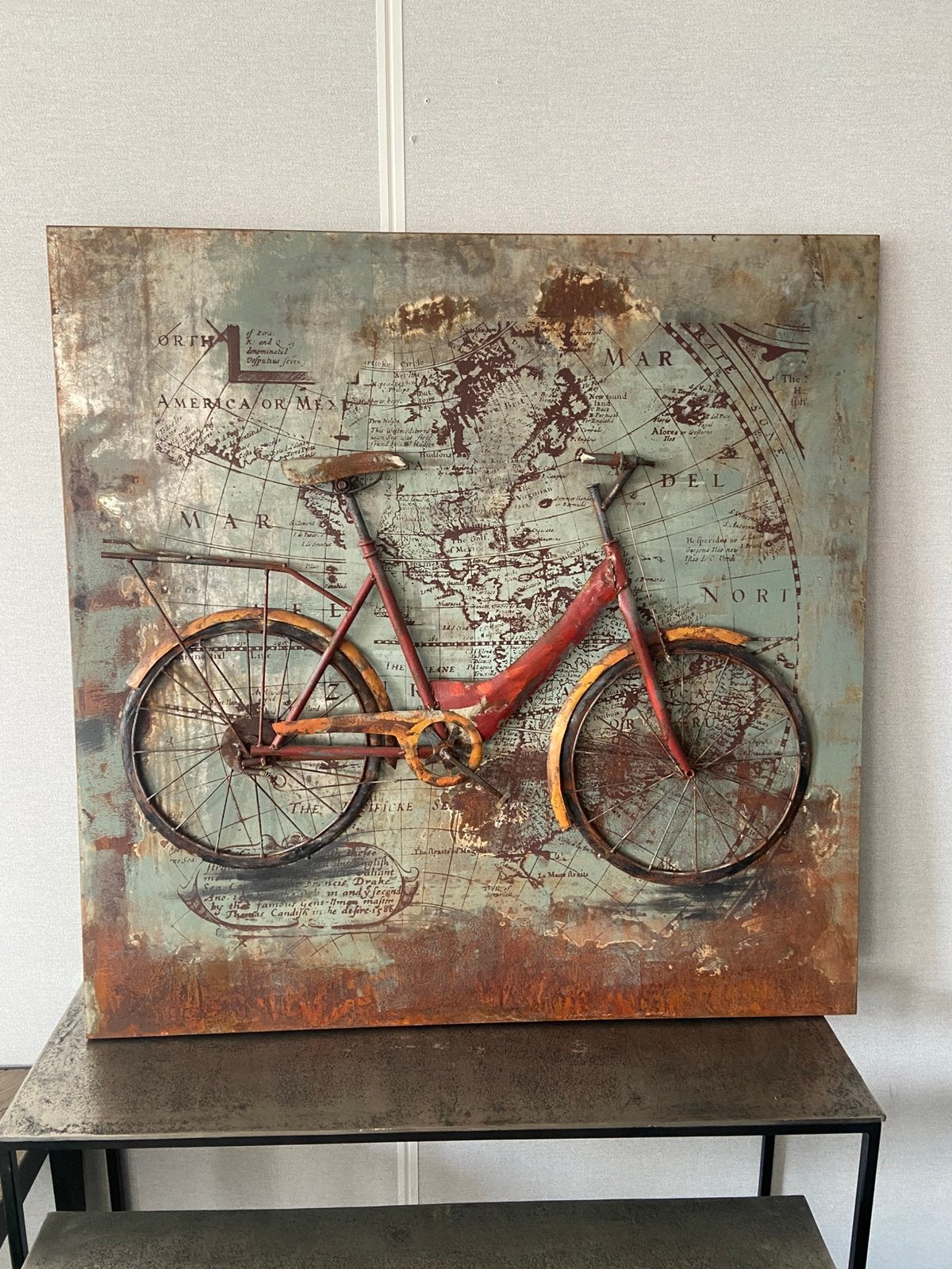 Groot 3D metalen wandobject fiets & wereldkaart 100x100, Ophalen