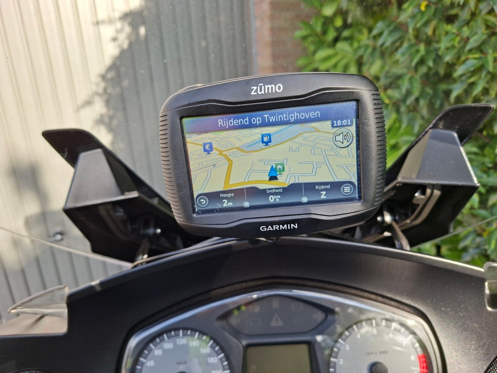 Garmin Zumo 340 motorfiets navigatiesysteem, Ophalen of Verzenden, Zo goed als nieuw