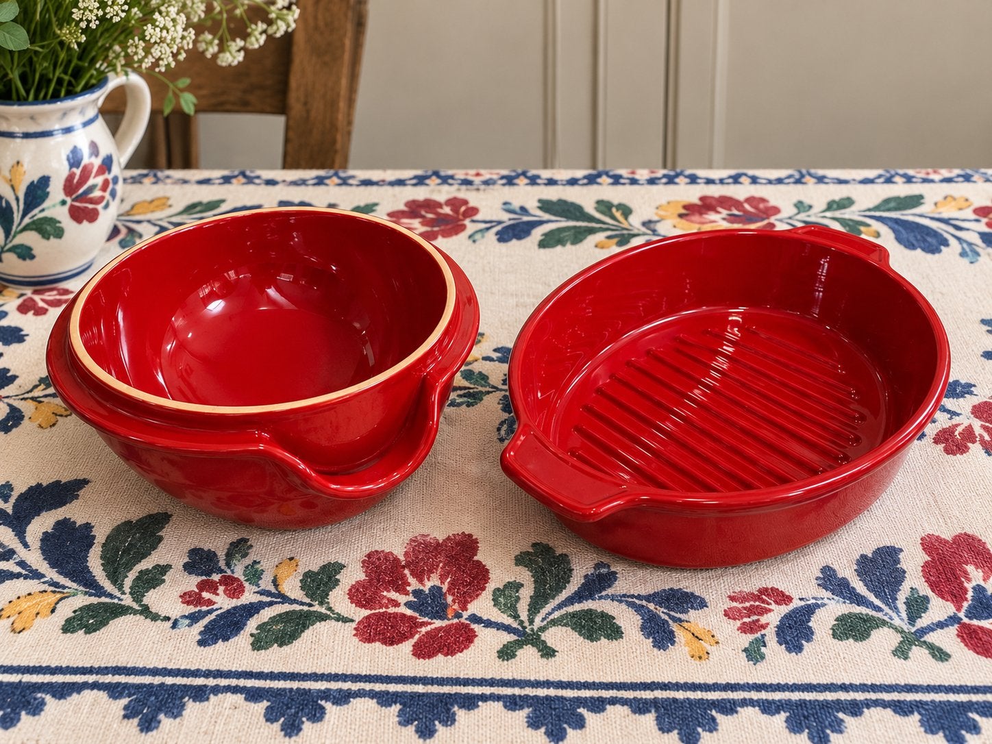 Emile Henry Ovale Ovenschaal Rood - 35 cm, Ophalen of Verzenden, Steen/keramiek, Rood, Overige merken