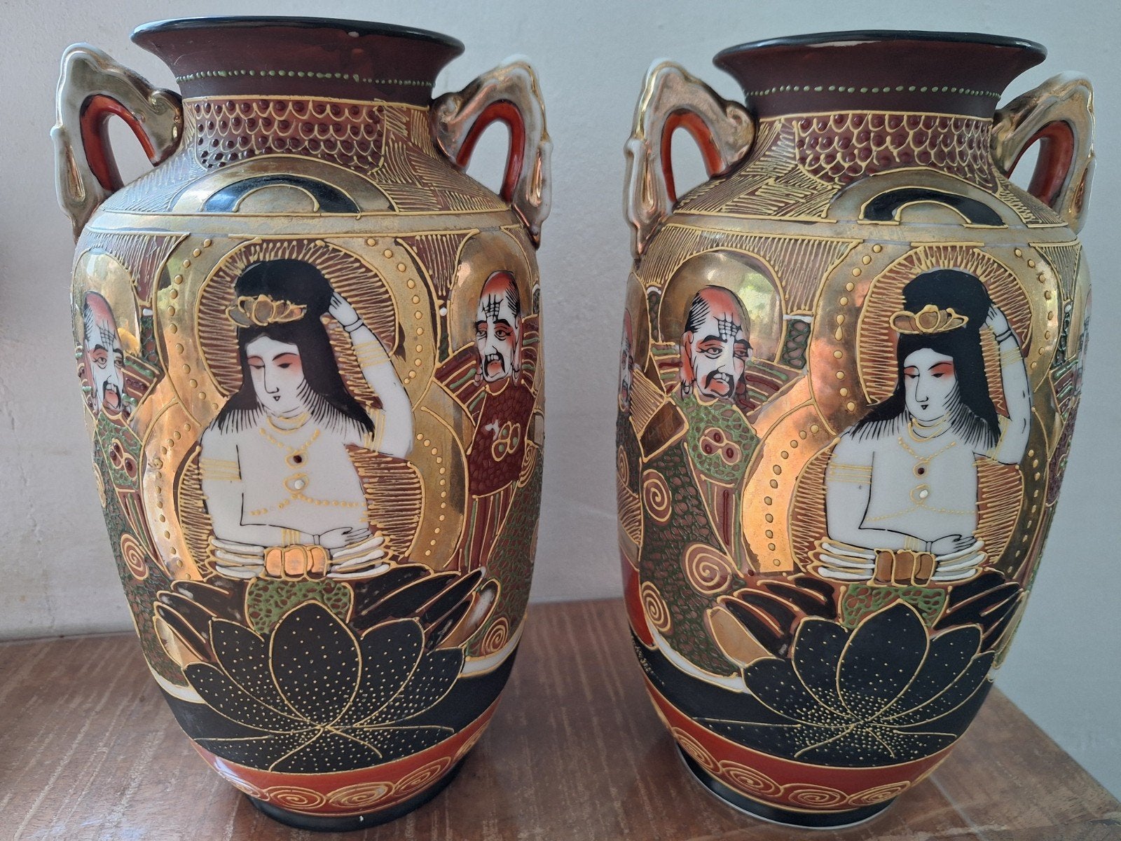 Paar Japanse Satsuma stijl vazen - handbeschilderd & verguld, Antiek en Kunst, Ophalen of Verzenden
