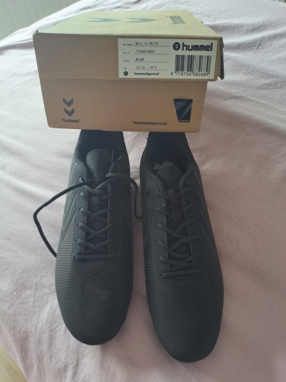 Voetbal schoenen gloednieuw, Maat XS of kleiner, Ophalen, Nieuw, Schoenen