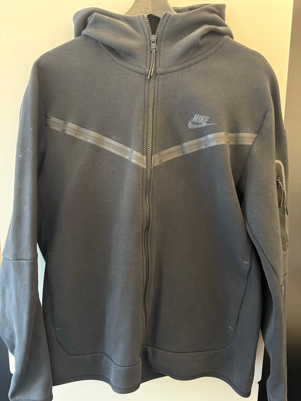 Nike Tech Fleece Hoodie/Vest Zwart, Ophalen of Verzenden, Nieuw, Maat 52/54 (L), Zwart