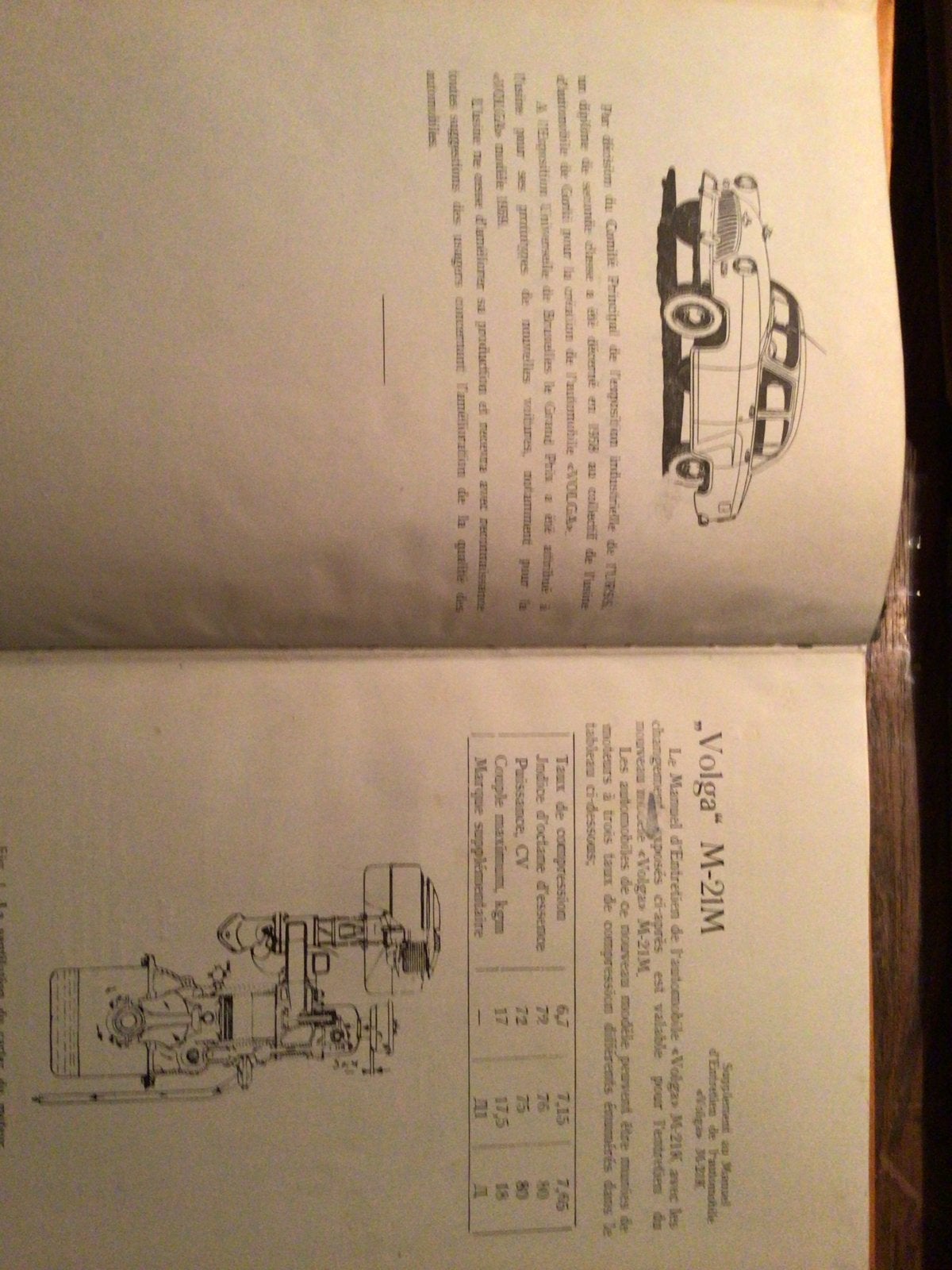 Set van 4 Russische Autoboeken - Volga & Moskvich, Ophalen of Verzenden, Gelezen, Overige merken