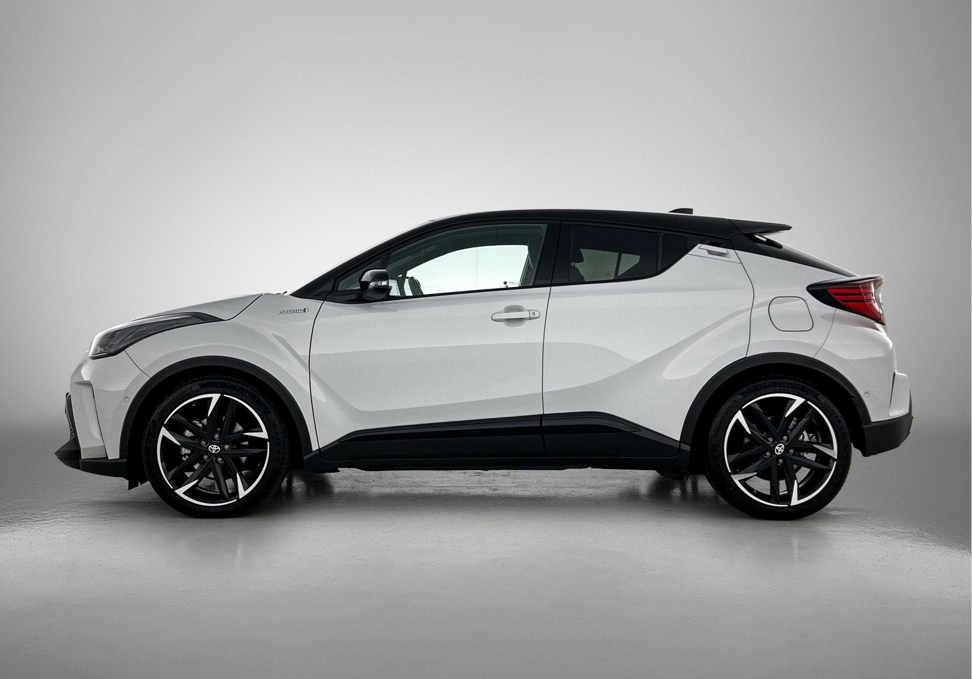 Toyota C-HR 2.0 Hybrid GR-Sport (bj 2022, automaat), Auto's, 12 maanden, Stof, 4 cilinders, Bedrijf
