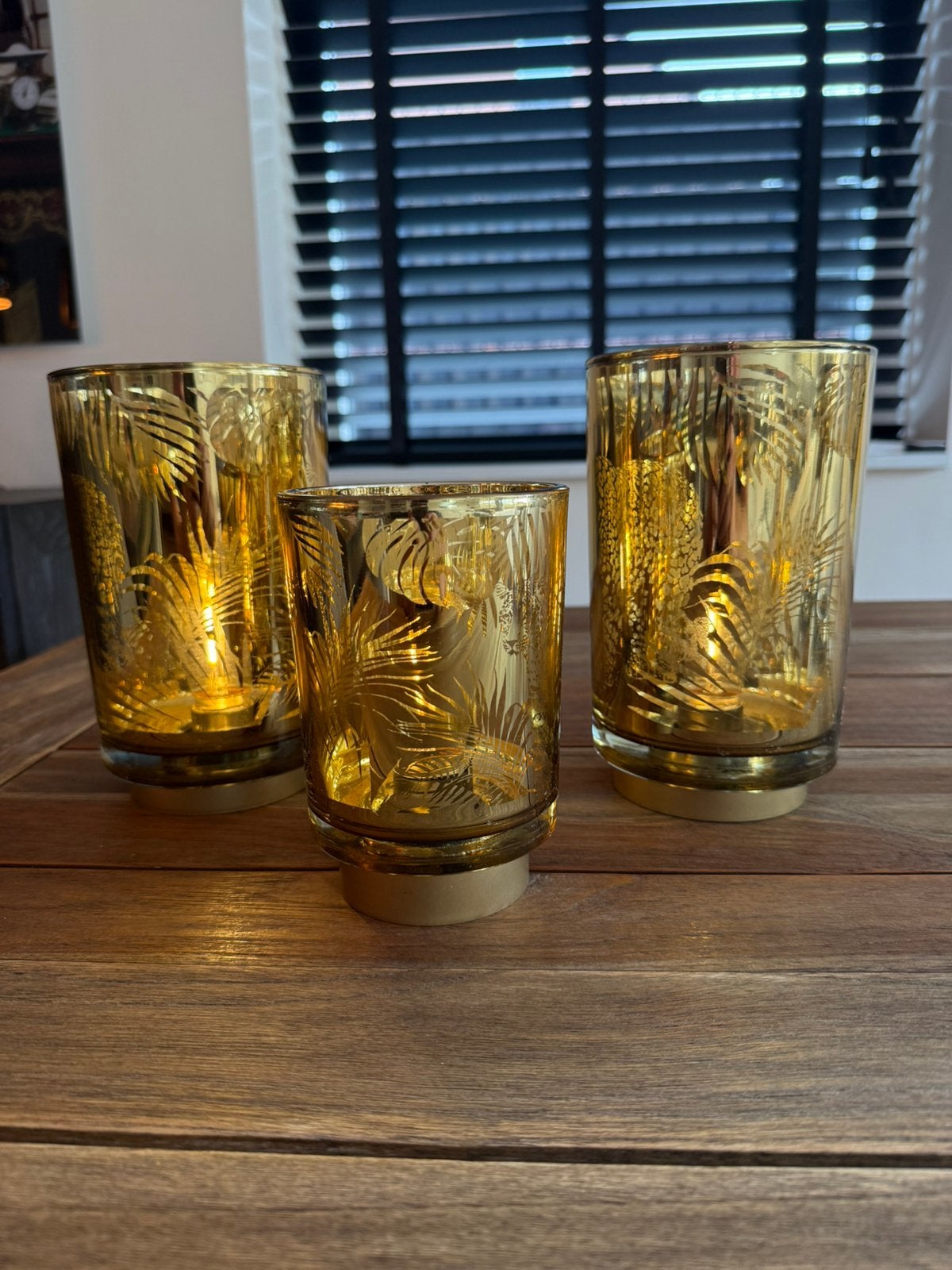 3 goudkleurige ptmd windlichten met lampje erin, Huis en Inrichting, Windlicht, Ophalen of Verzenden, PTMD, Glas