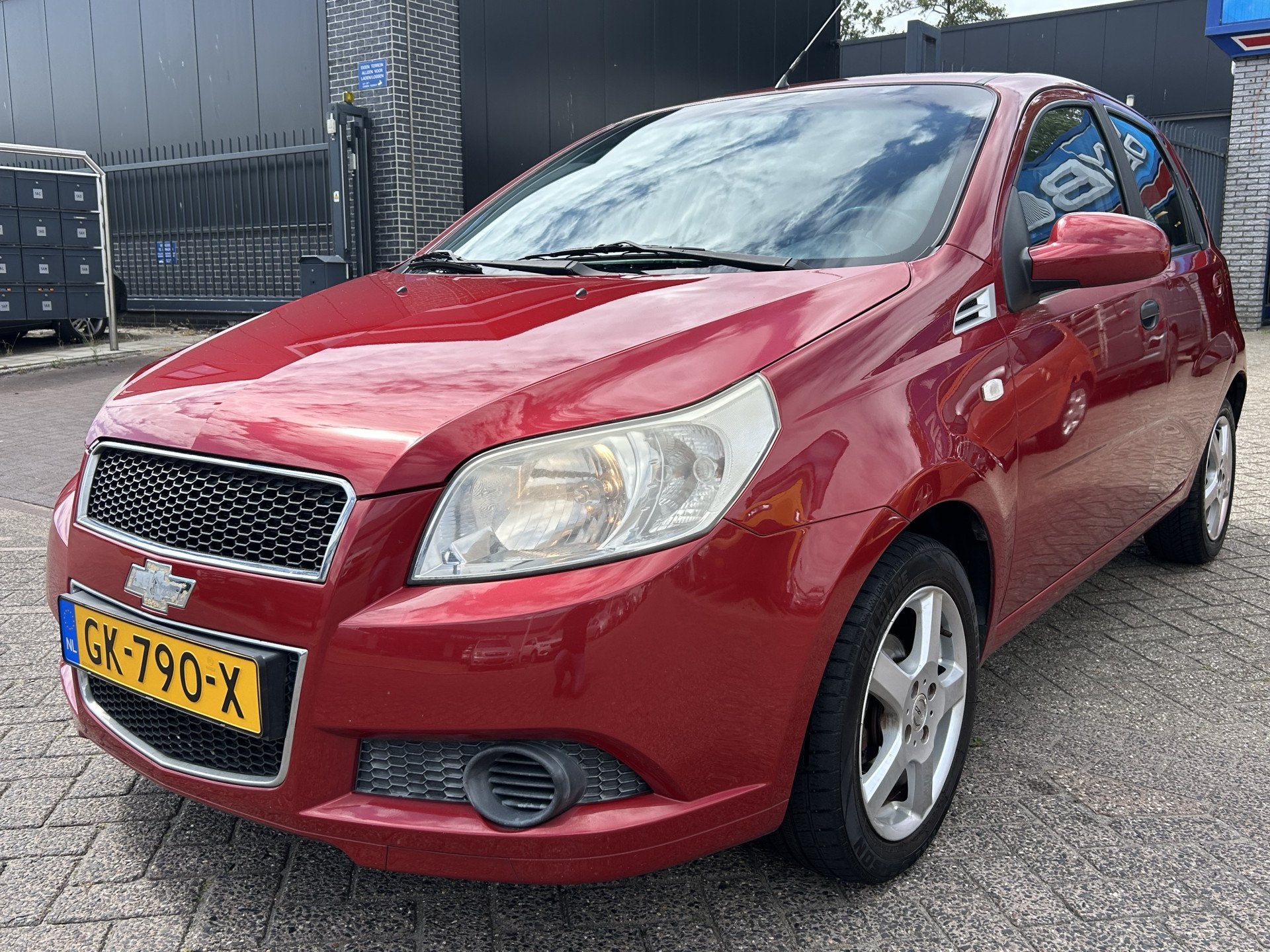 Chevrolet Aveo 1.2 16V L Airco 5 deurs Nw APK (bj 2010), Auto's, Chevrolet, Voorwielaandrijving, 4 cilinders, 400 kg, Bedrijf