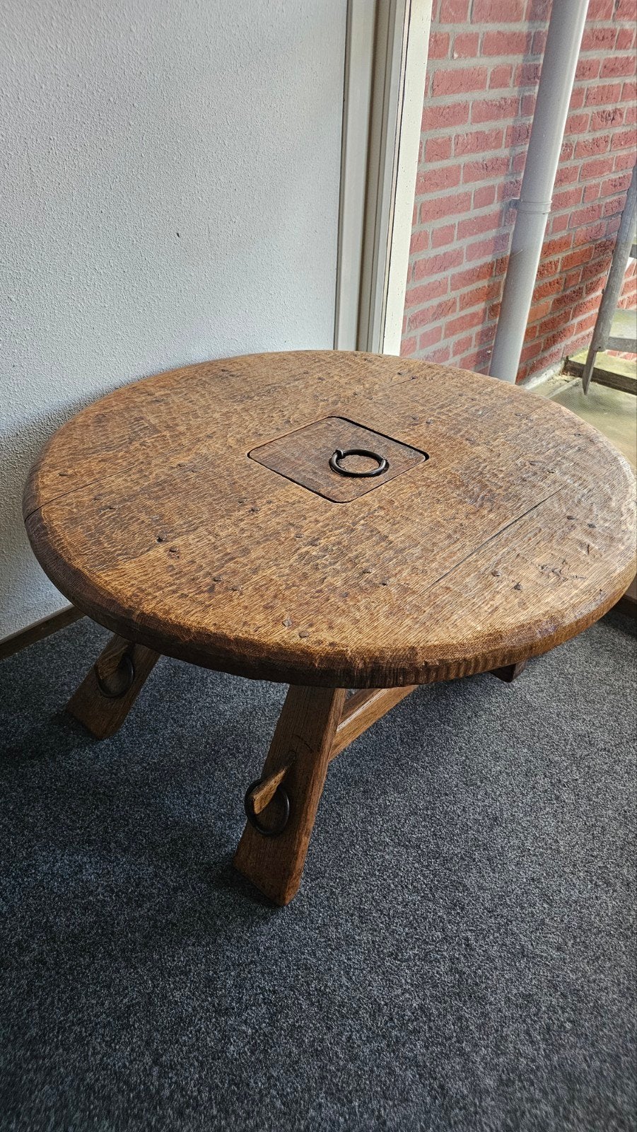 Brutalist eiken salontafel met opbergruimte, Ophalen