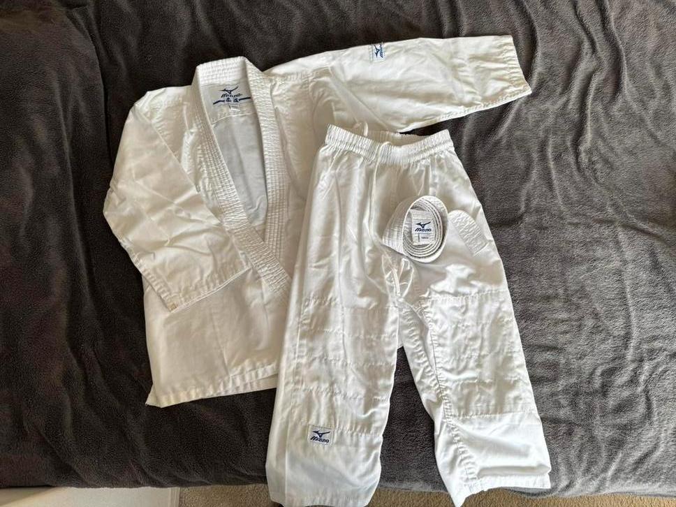 Judo pakje - Mizuno - maat 130, Maat XS of kleiner, Ophalen of Verzenden, Zo goed als nieuw, Judo