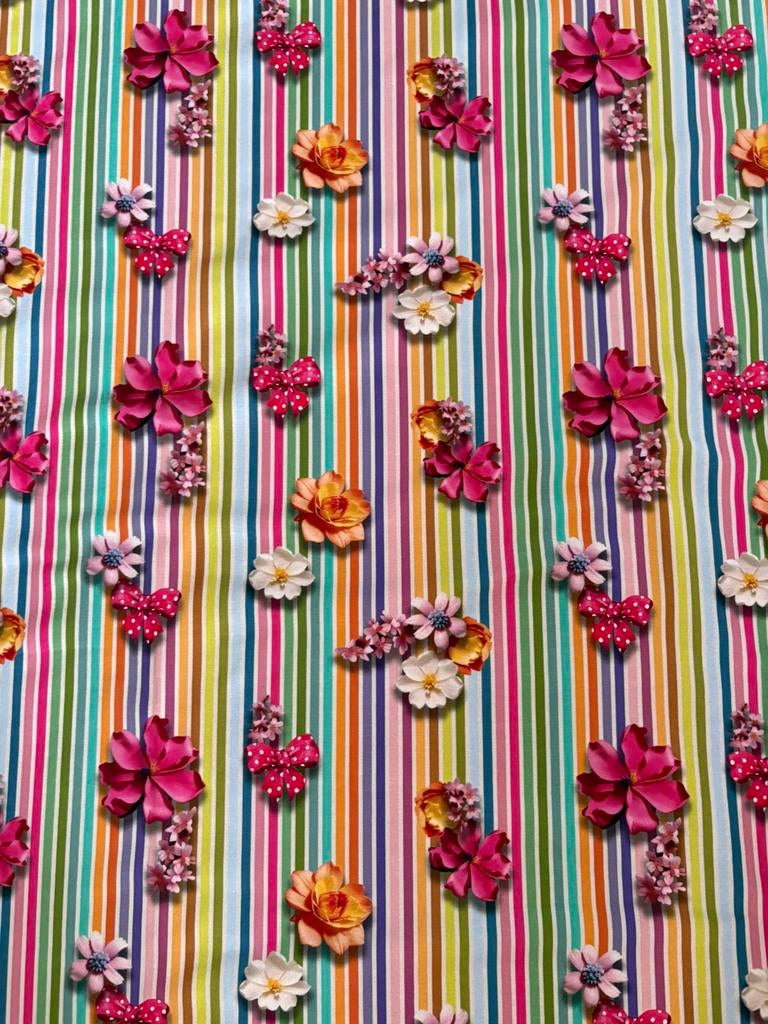 Tricot gestreept met bloempjes en strikjes, Ophalen of Verzenden, Nieuw