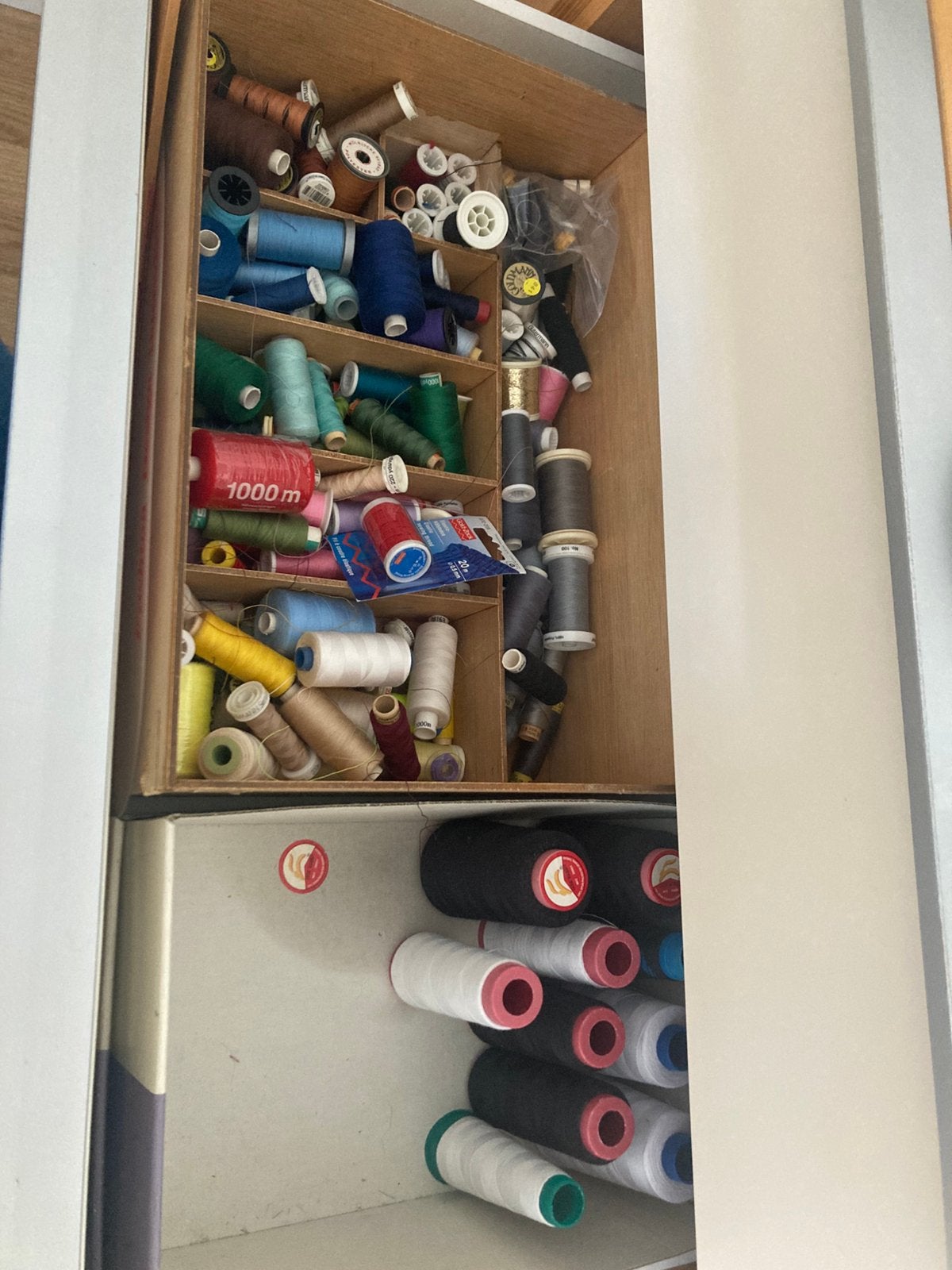 Naai en lock garen, Ophalen, Zo goed als nieuw, Garen of Naald(en)