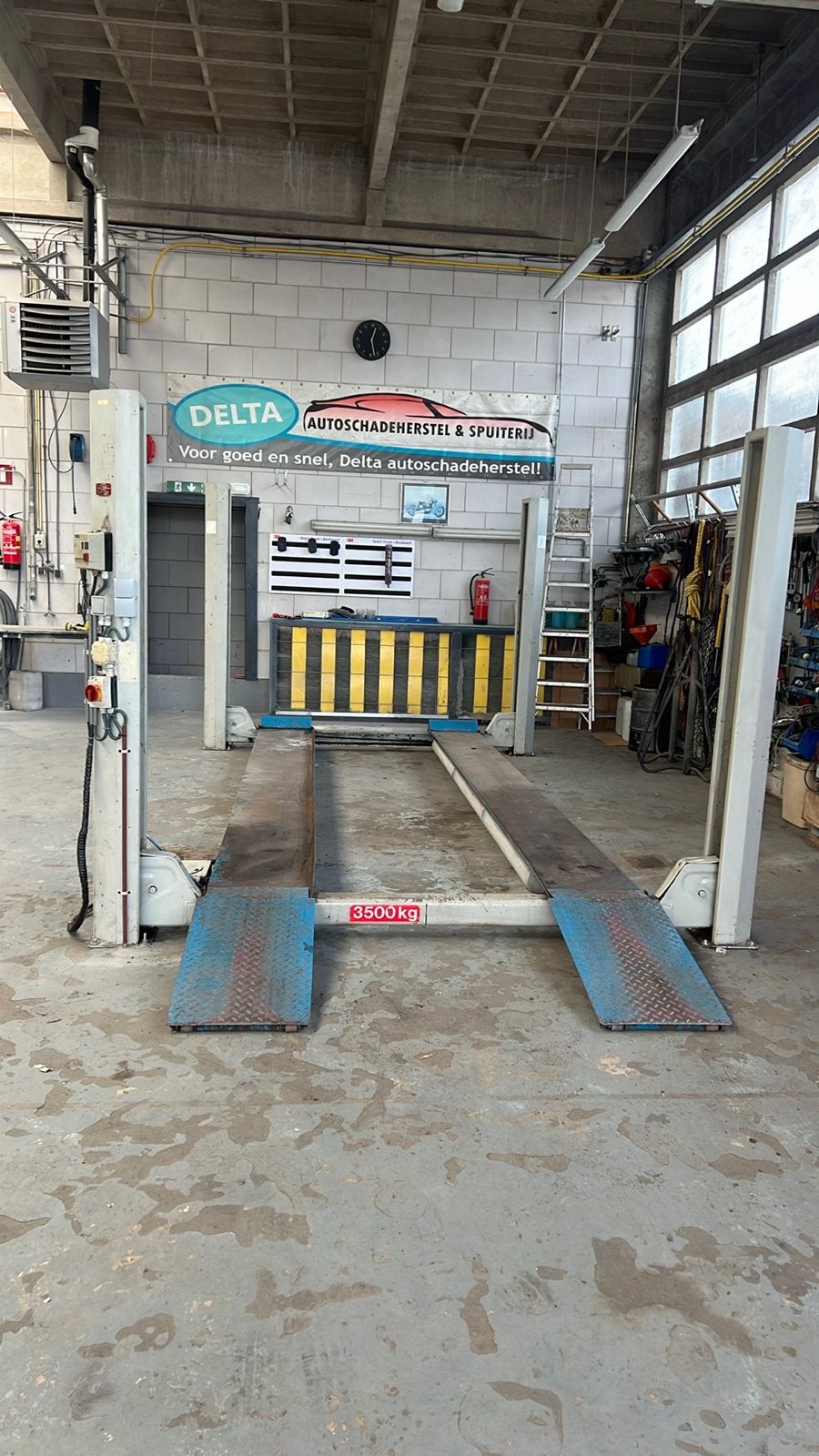 Koni  4-koloms hefbrug 3500kg voor autowerkplaats, Ophalen