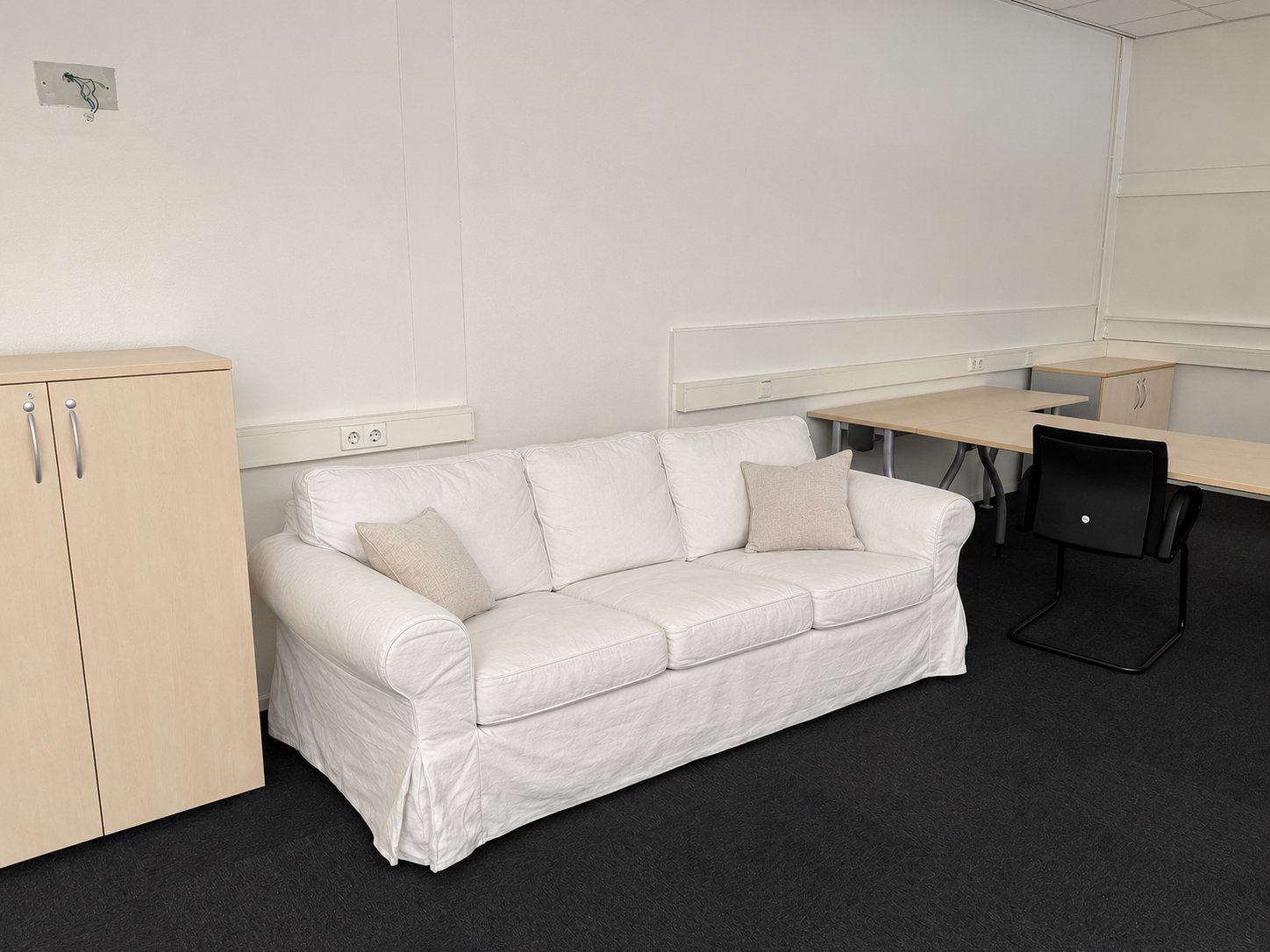IKEA EKTORP 3-zitsbank – wit, Huis en Inrichting, Ophalen, Gebruikt, Driepersoons, 75 tot 100 cm