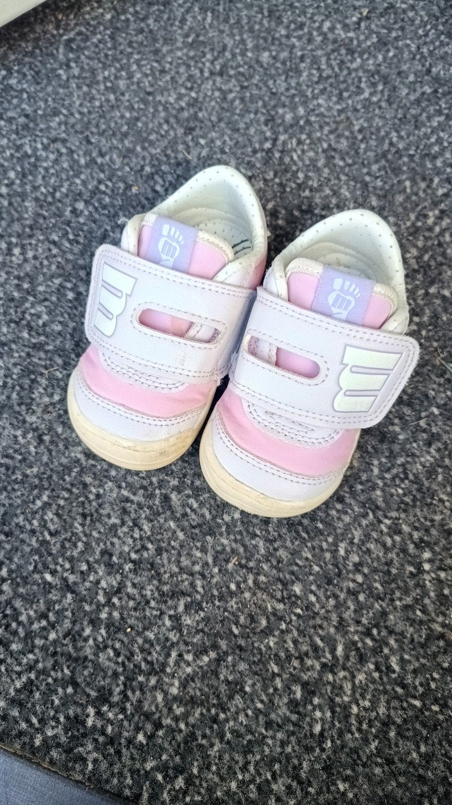Roze/paarse ergonomische babyschoentjes maat 20, Meisje, Ophalen of Verzenden, Onbekend, Gebruikt